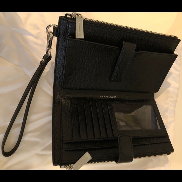 MICHAEL Michael Kors Logo Double Zip Wrist… - Picture 3 of 4